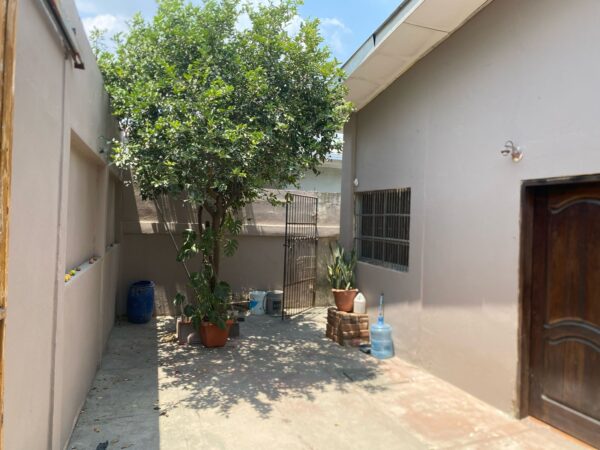 Col. Villa Florencia - Casa en Venta