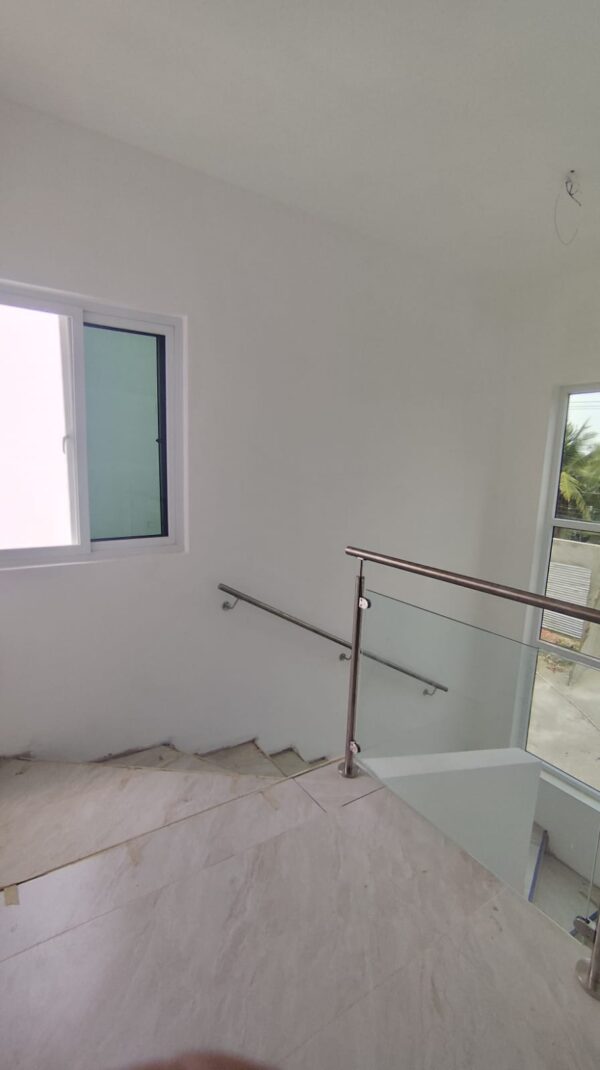 VENTA de CASA de 2 Niveles en Río Mar, Puerto Cortés - Image 4